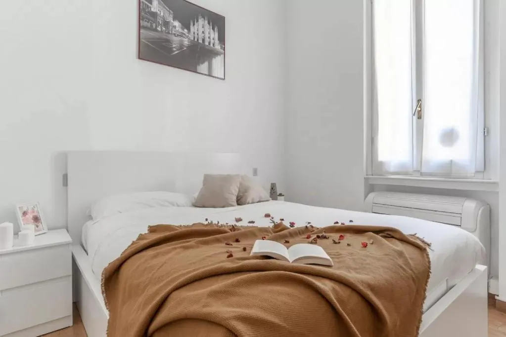 Two-Room Apartment San Babila Milan 0*,  Italy
